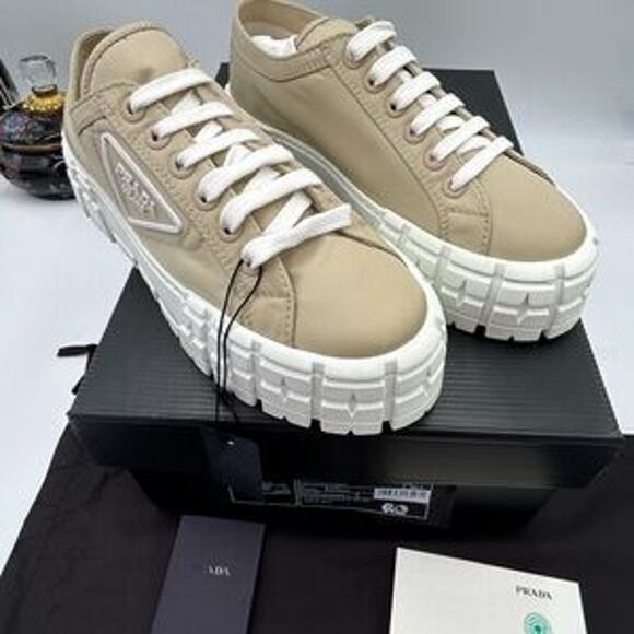Women's Prada re-wheel gabardine sneaker in Desert beige size 40.5 made in Italy - Picture 7 of 13